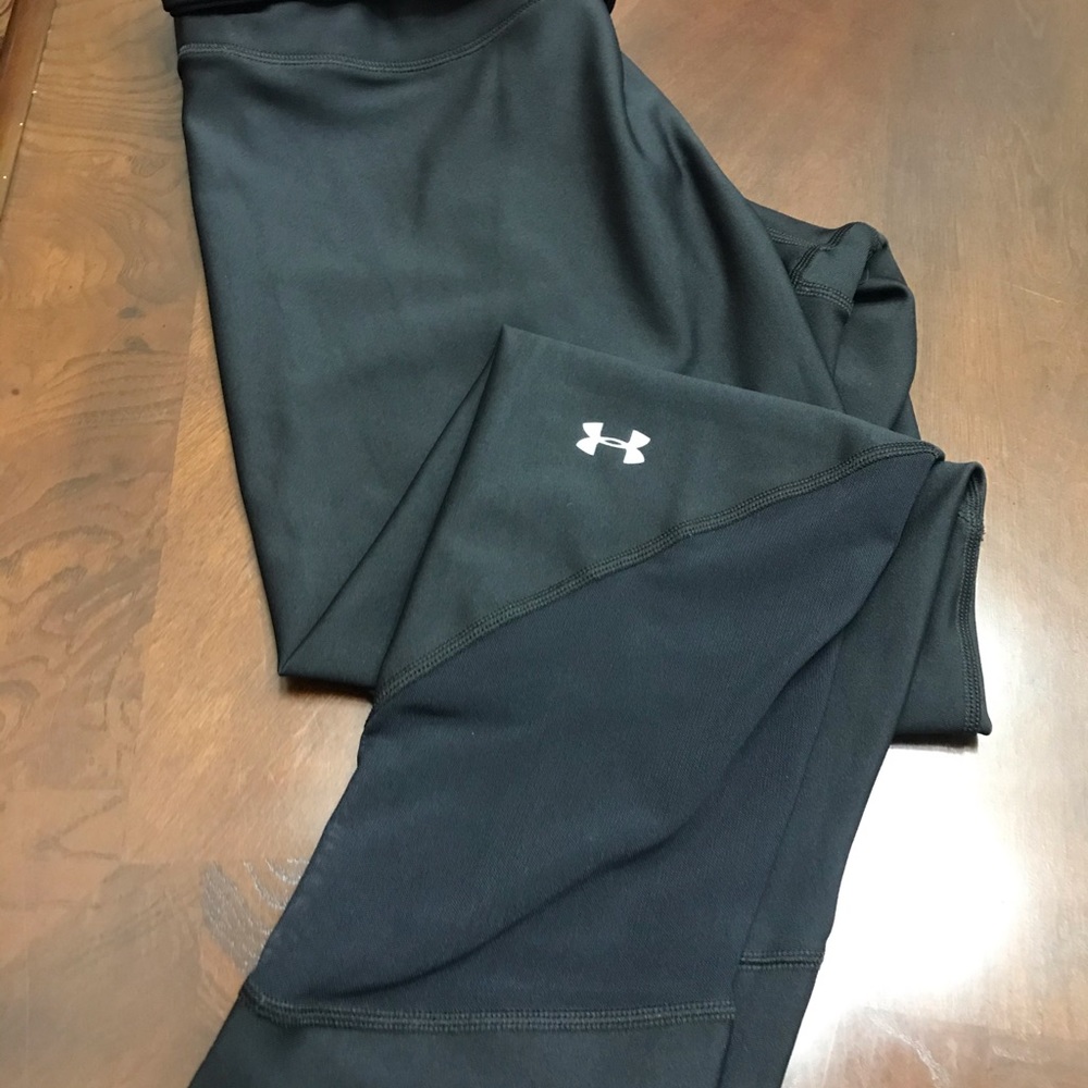 UNDER ARMOUR WOMENS WORKOUT CAPRIS SZ XL!